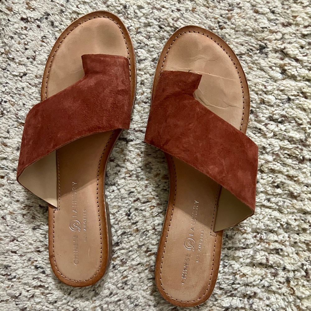 Chinese Laundry Los Angeles Rust Suede Cross-Band Slide Sandals